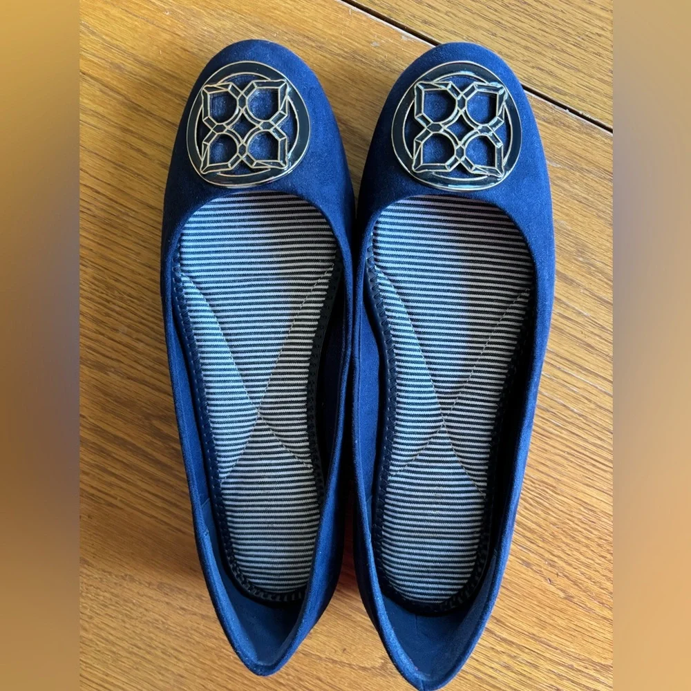 Kelly & Katie Women’s Navy Faux Suede Ballet Flats with Silver Toe Detail, 8.5